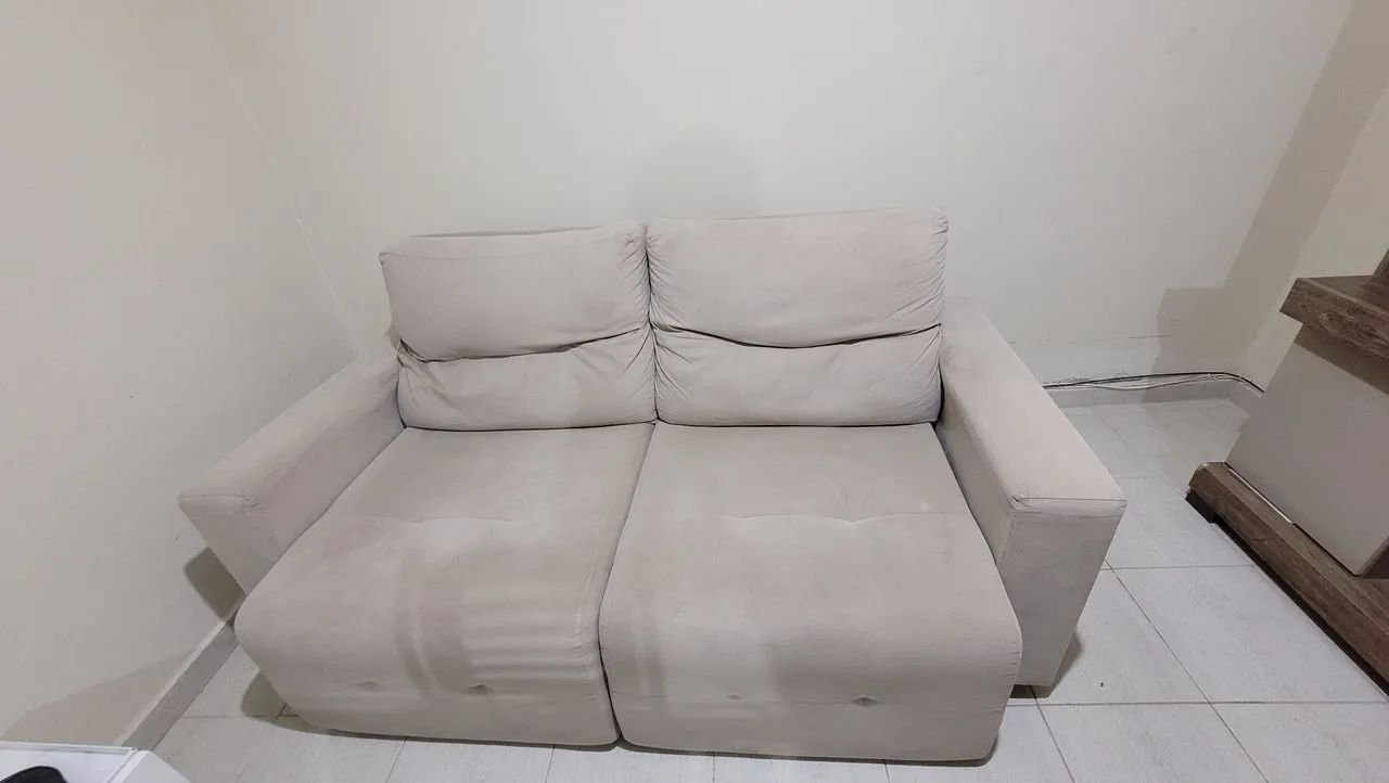 Sofá dois lugares