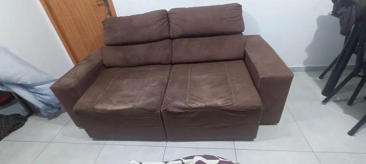 Sofá Retrátil 2 Lugares - Oportunidade para Reforma - Foto 3