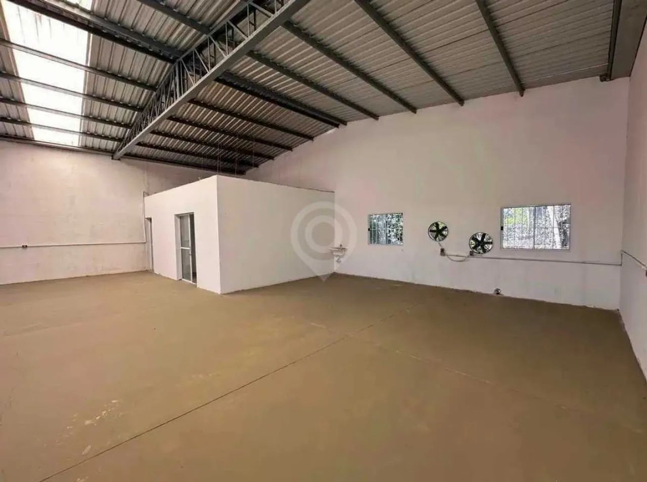 Galpão : / Comercial / Jardim Nossa Senhora das Graças