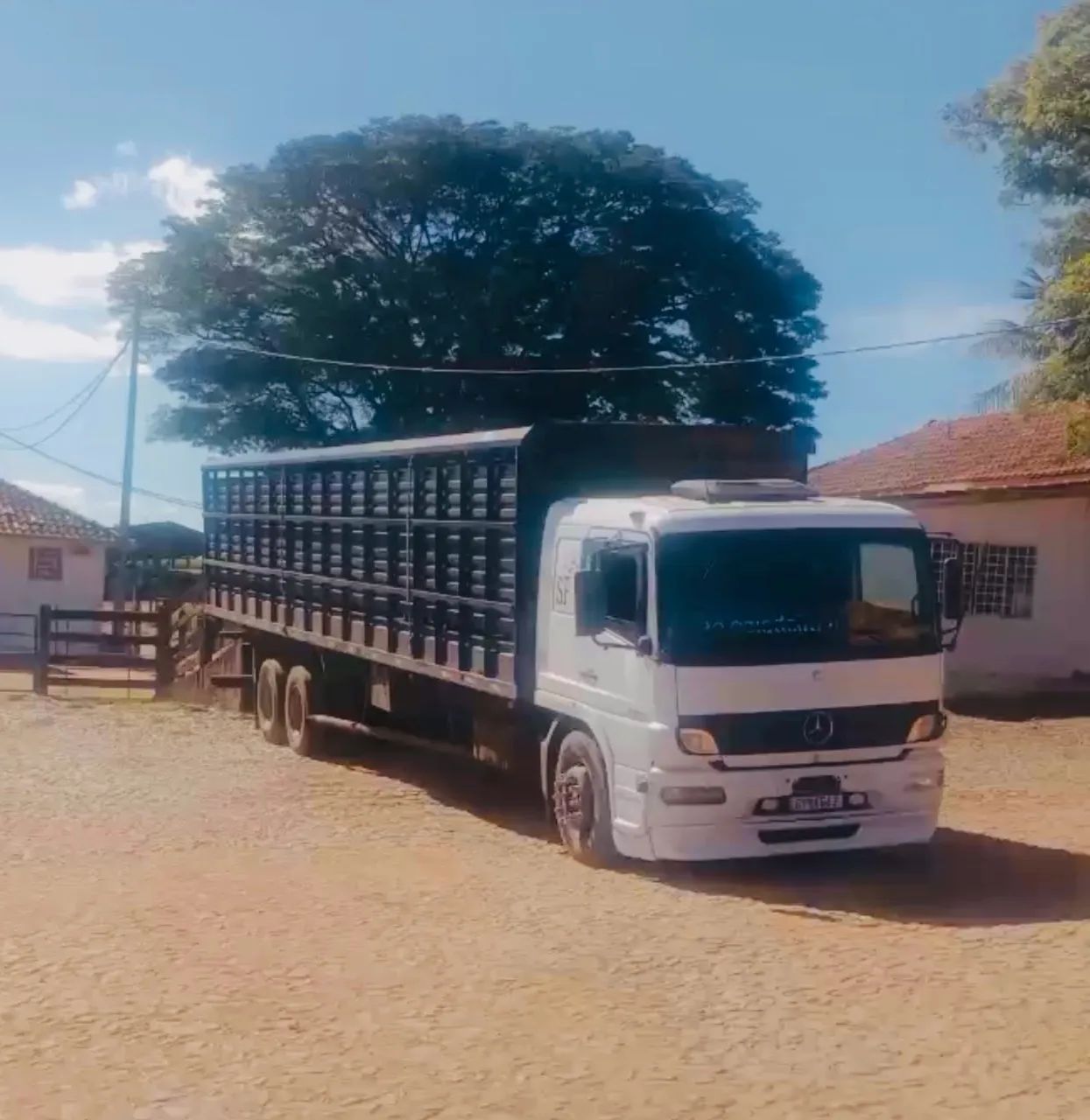 Atego 2425 - Foto 3