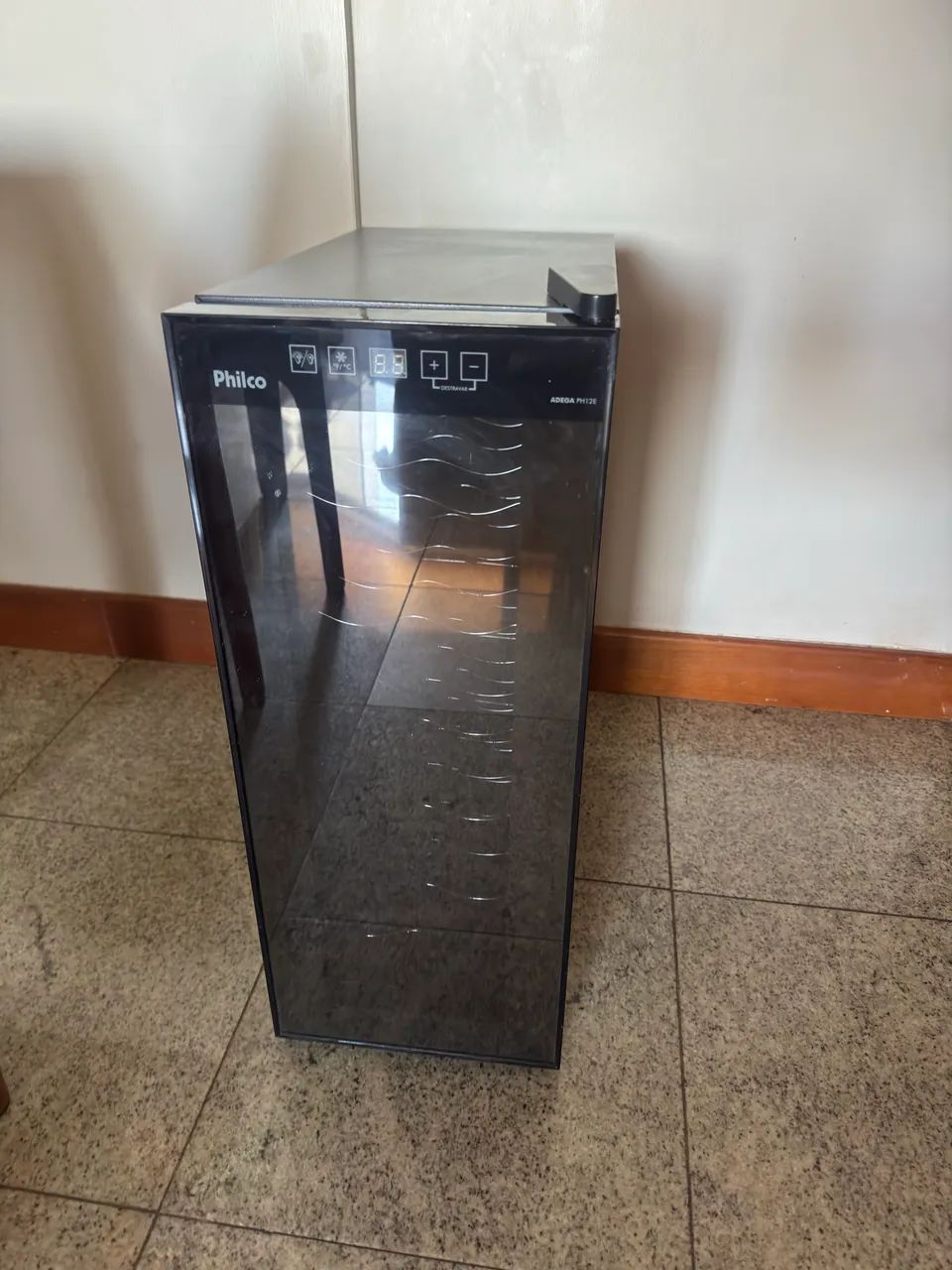 Adega Philco PH12E - 12 Garrafas - Foto 2