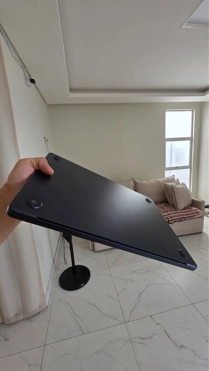 MacBook Air M2, modelo 2022 - Foto 5