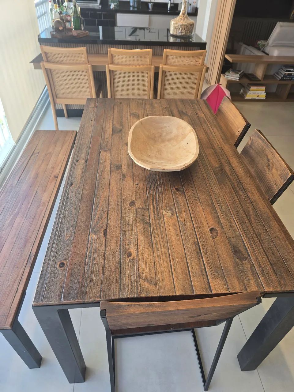  Mesa de Jantar de rústica de madeira maciça - Foto 2