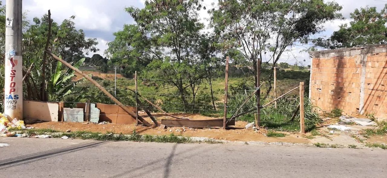Vendo lote Nova Rosa da Penha 1 - Foto 2