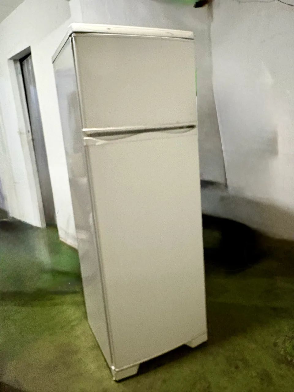 Geladeira usada em bom estado  - Foto 3