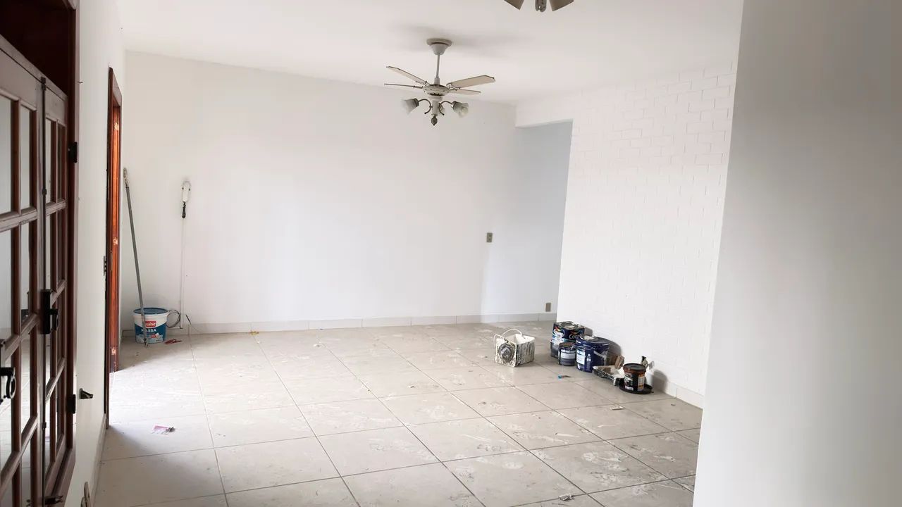 Casa no Centro com 3 quartos mais Dependência de Empregada - Foto 3
