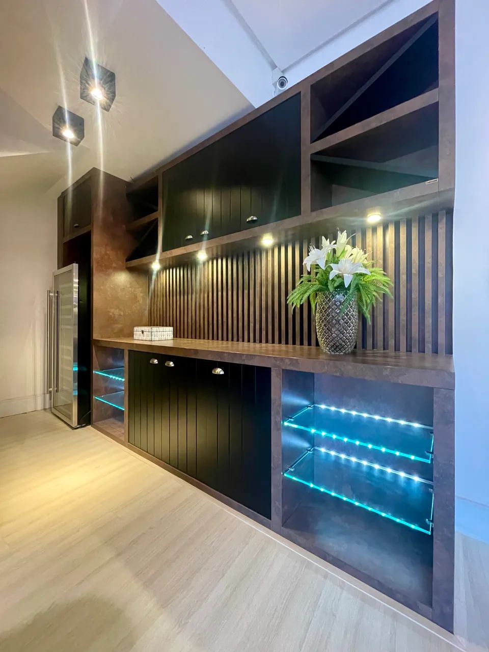 ? Móvel Planejado para Adega / Espaço Gourmet | Showroom ? - Foto 3