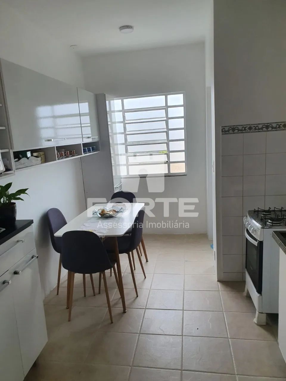 ÓTIMO APARTAMENTO NO CENTRO, EM IGARATA. - Foto 4