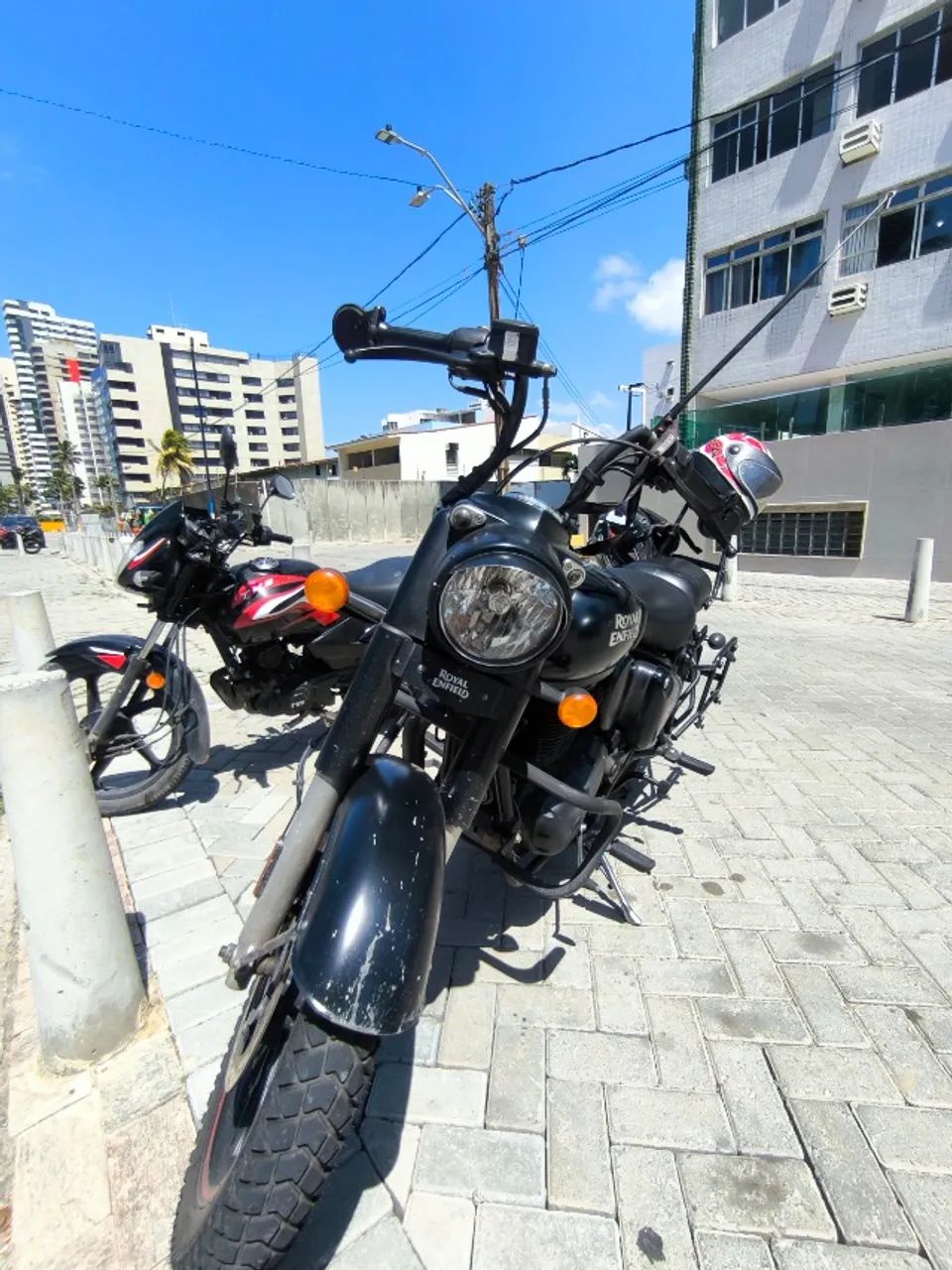 Royal Enfield 2023 - Foto 4