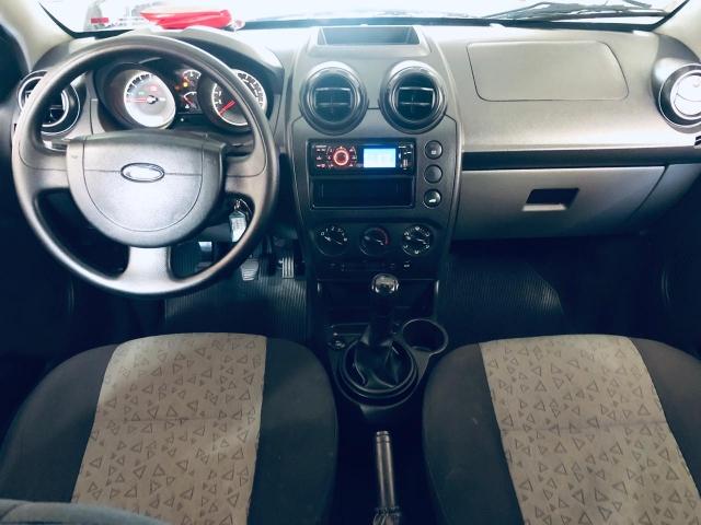 Fiesta Sedan 1.0 (flex) 2011 - Foto 8