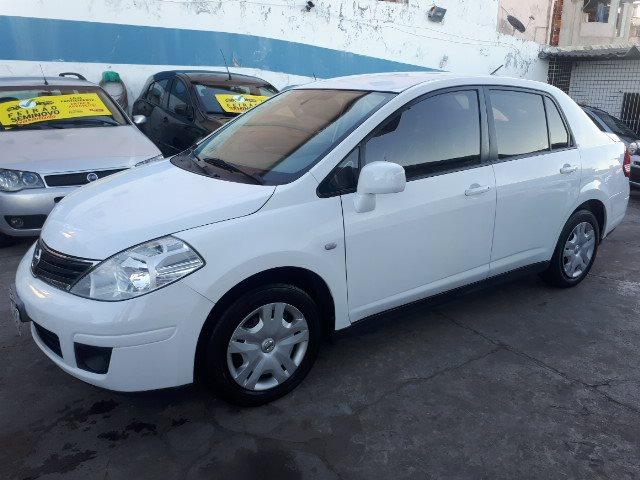 Tiida 2011 - Super novo, Econômico, Espaçoso, Completo