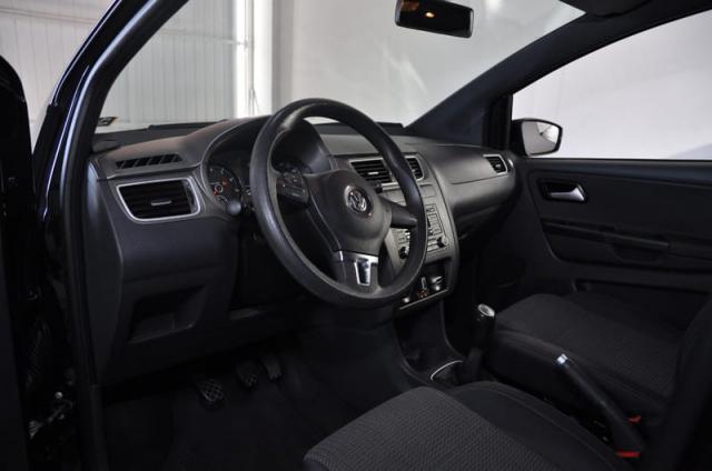 VOLKSWAGEN FOX 1.0 8V (G2) (BLACKFOX-TREND) 4P 2013 - Foto 9