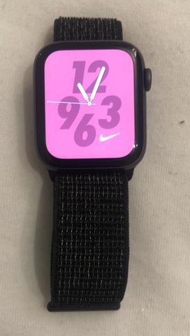 Apple Watch Series 4 44mm - brinde 2 pulseiras uma de aço e outra de silicone - Foto 4