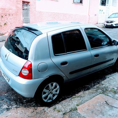 Clio 1.0 8 Válvulas ano 2007 - Foto 3