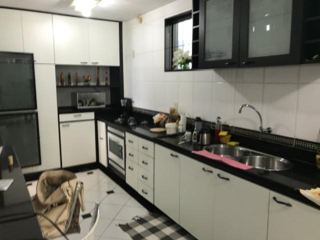Excelente Casa Duplex, Próximo ao Shopping - Foto 3