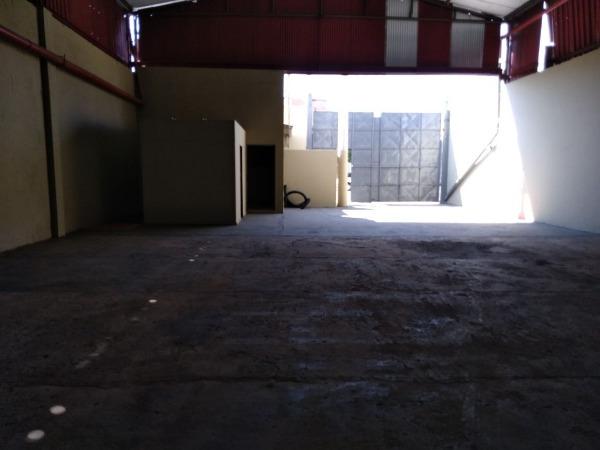 Comercial no Jardim Regina em Araraquara cod: 8074