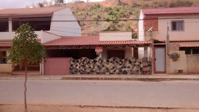 Casa 3 quartos, ótima referência, recém reformada