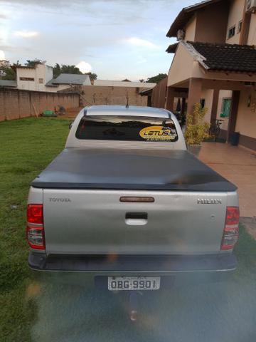 Vendo Hilux 2.7 Flex 4x2 Automática - Foto 7