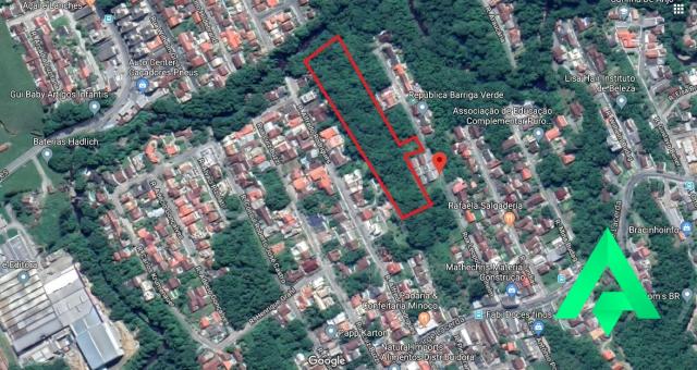 Excelente terreno plano, no Bairro da Velha!