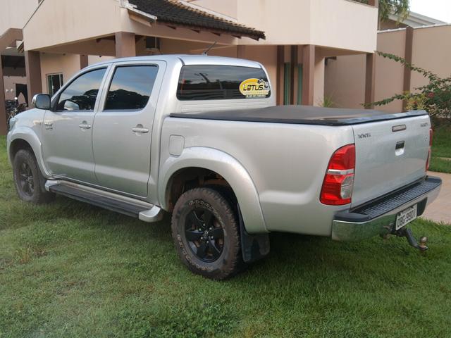Vendo Hilux 2.7 Flex 4x2 Automática - Foto 5
