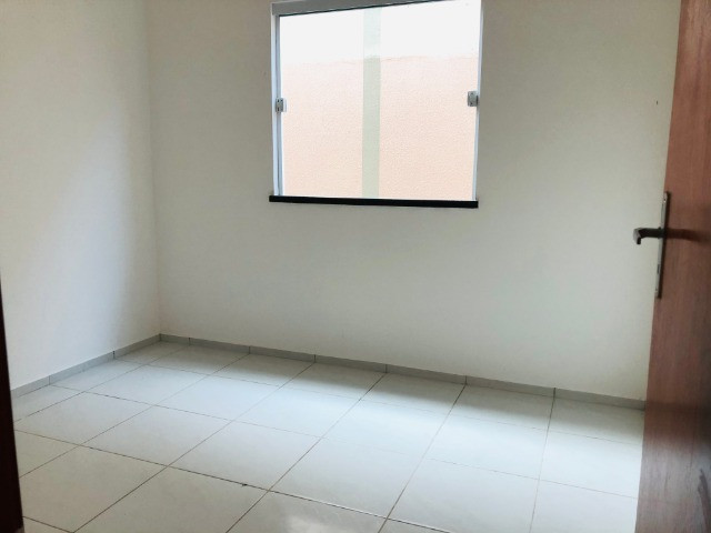 WS casa nova com 3 quartos,2 banheiros,coz.americana,quintal com otima localização - Foto 11