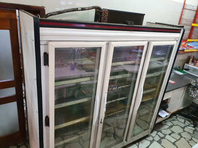 Freezer balcão refrigerado 3 portas. (motor novo mais potente) - Foto 2