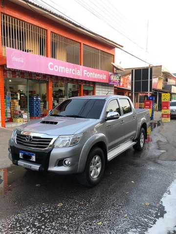 HILUX SRV 2015