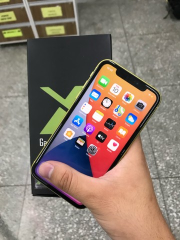 iPhone 11 amarelo na caixa com garantia / impecável  - Foto 4