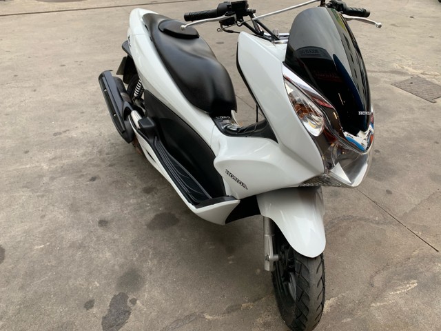 HONDA PCX AUTOMÁTICA NOVINHA E REVISADA