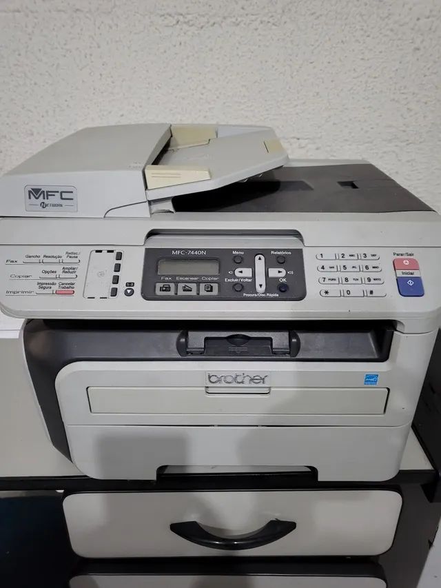 Impressora multifuncional Laser