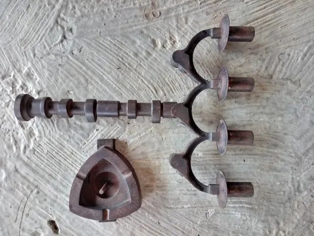 Candelabro vira brequim