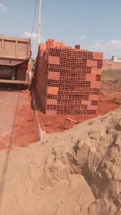 TIJOLO 9X14X29 DIRETO DA FÁBRICA COM O MENOR PREÇO PARA CARGA FECHADA  COM 6 MIL TIJOLOS - Foto 2