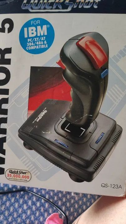 Controle de vídeo game  - Foto 2