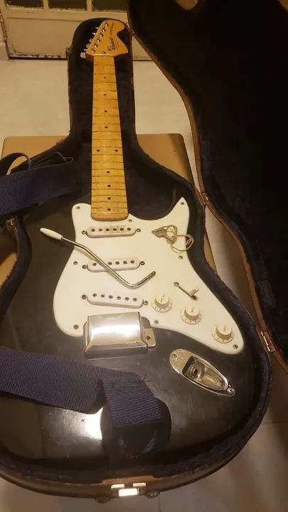 Parcelo 2x sem juros Stratosonic  geaninni anos 70  mais case único dono 100% original - Foto 2