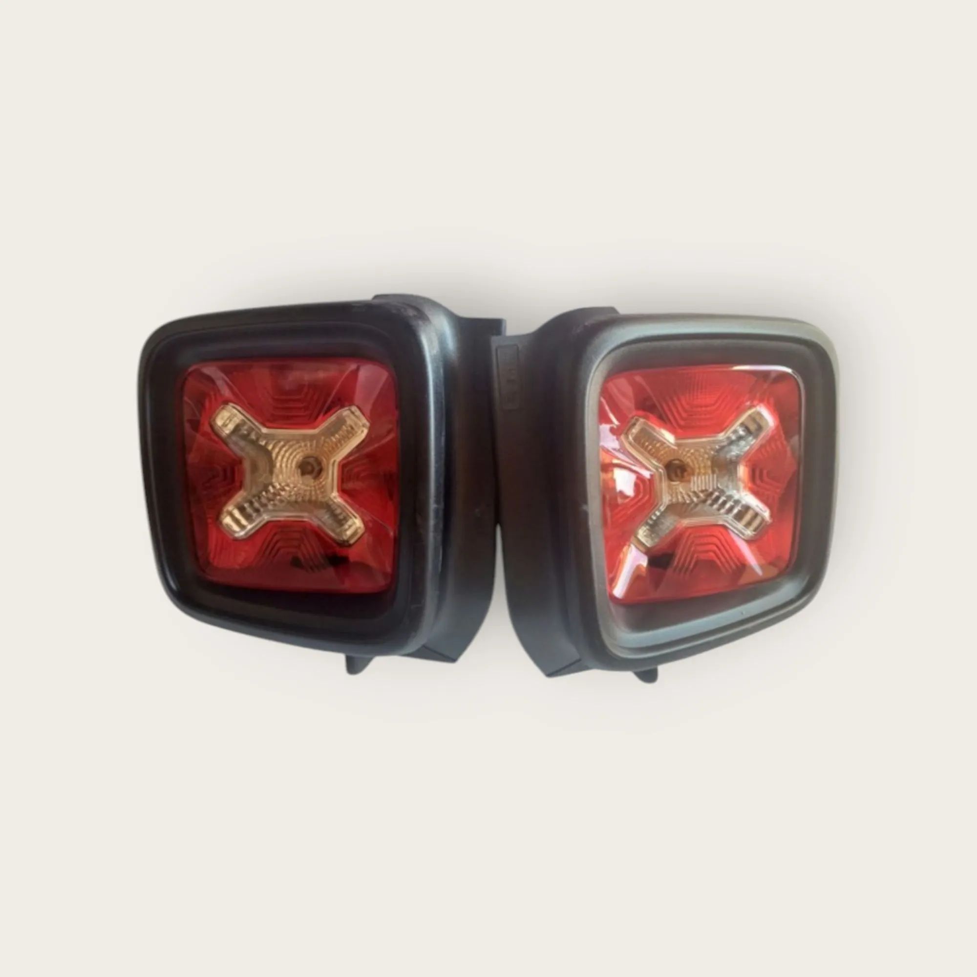 Par de lanterna jeep renegate 2015/21
