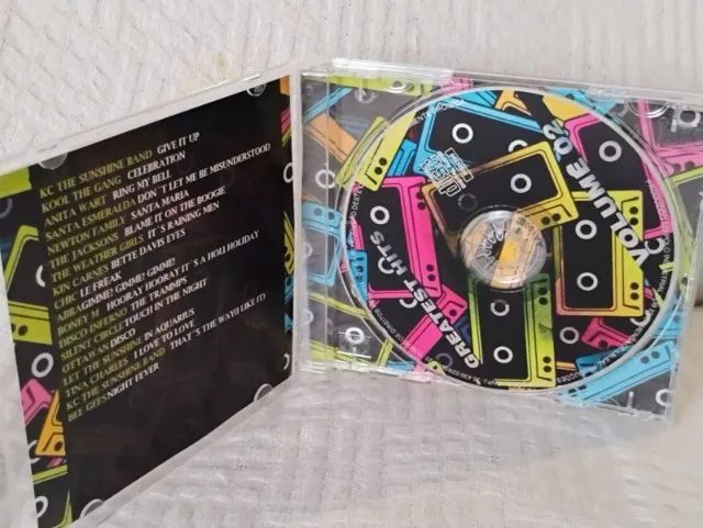 CD Greatest Hits '70 '80 Volume 02 - Leia descrição - Foto 3