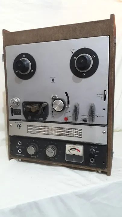 Gravador de Rolo Akai 707 -