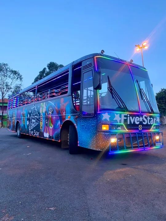 Trenzinho da Alegria, carreta da alegria, carreta furacão 