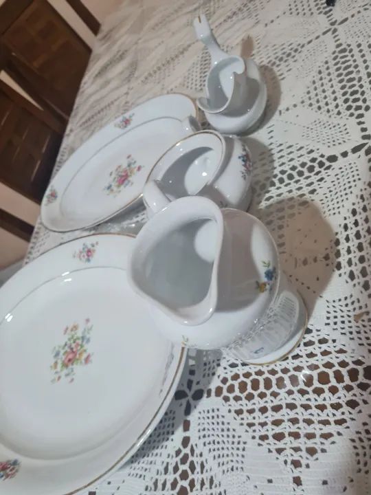 Kit de  Porcelana com 5 peças.  - Foto 2