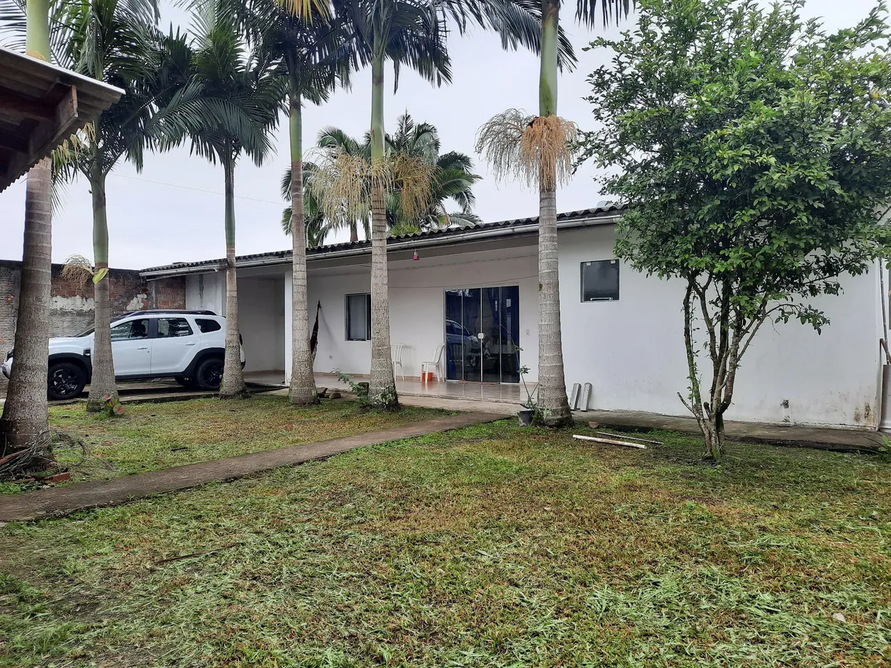 Alugo casa grande em praia de guaratuba