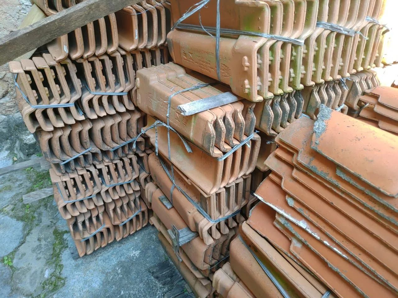 Telhas 64385785520771122