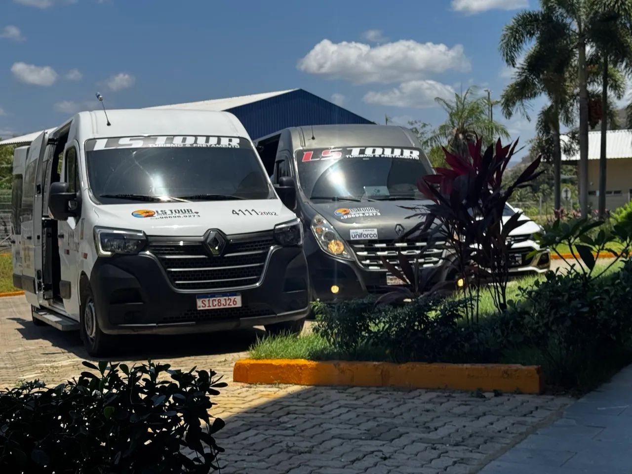 Aluguel e Fretamento de vans e ônibus em Fortaleza - Foto 4