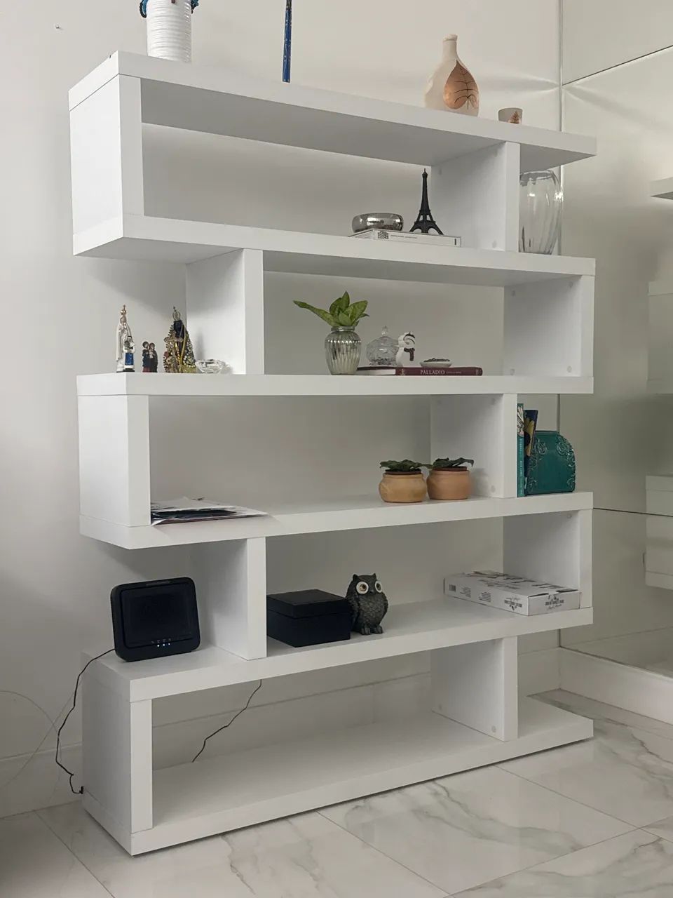 Linda estante para sala