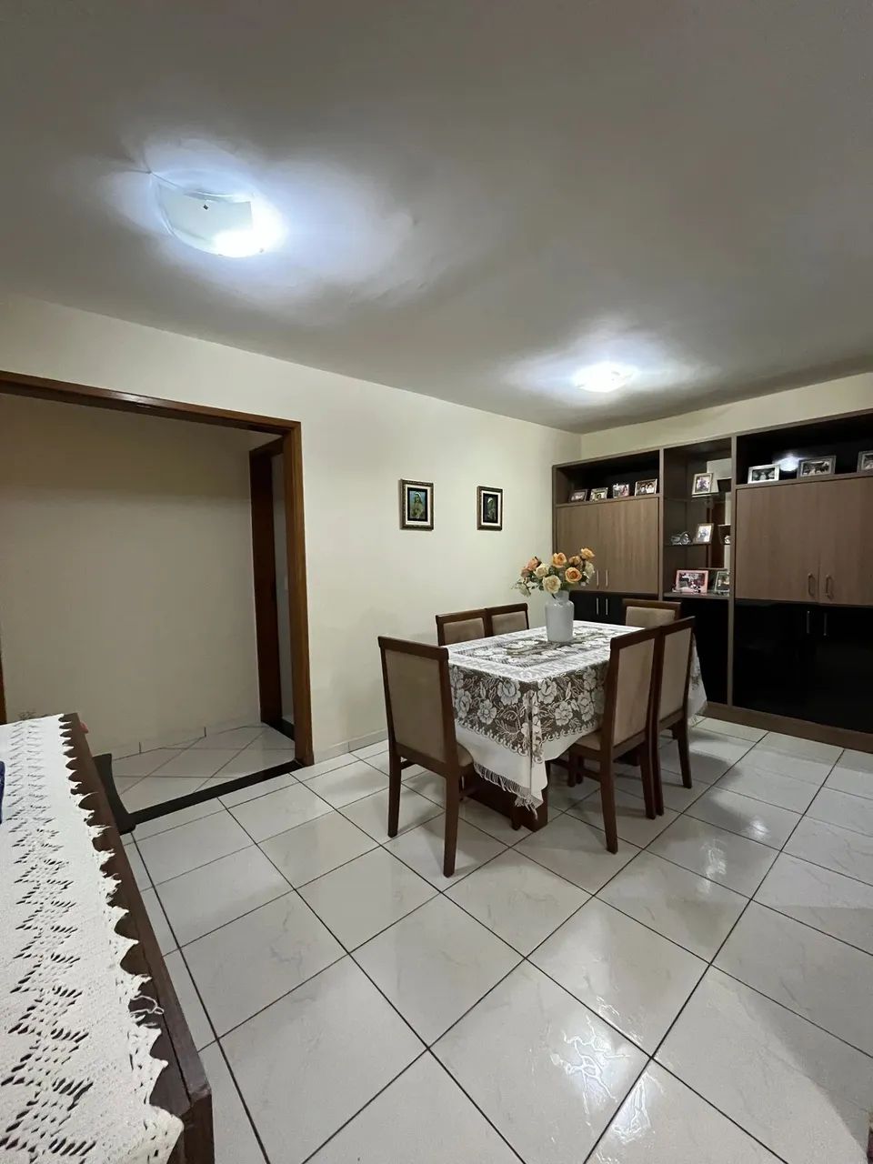 Casa para venda possui 230 metros quadrados com 6 quartos em Antares - Londrina - Paraná - Foto 4