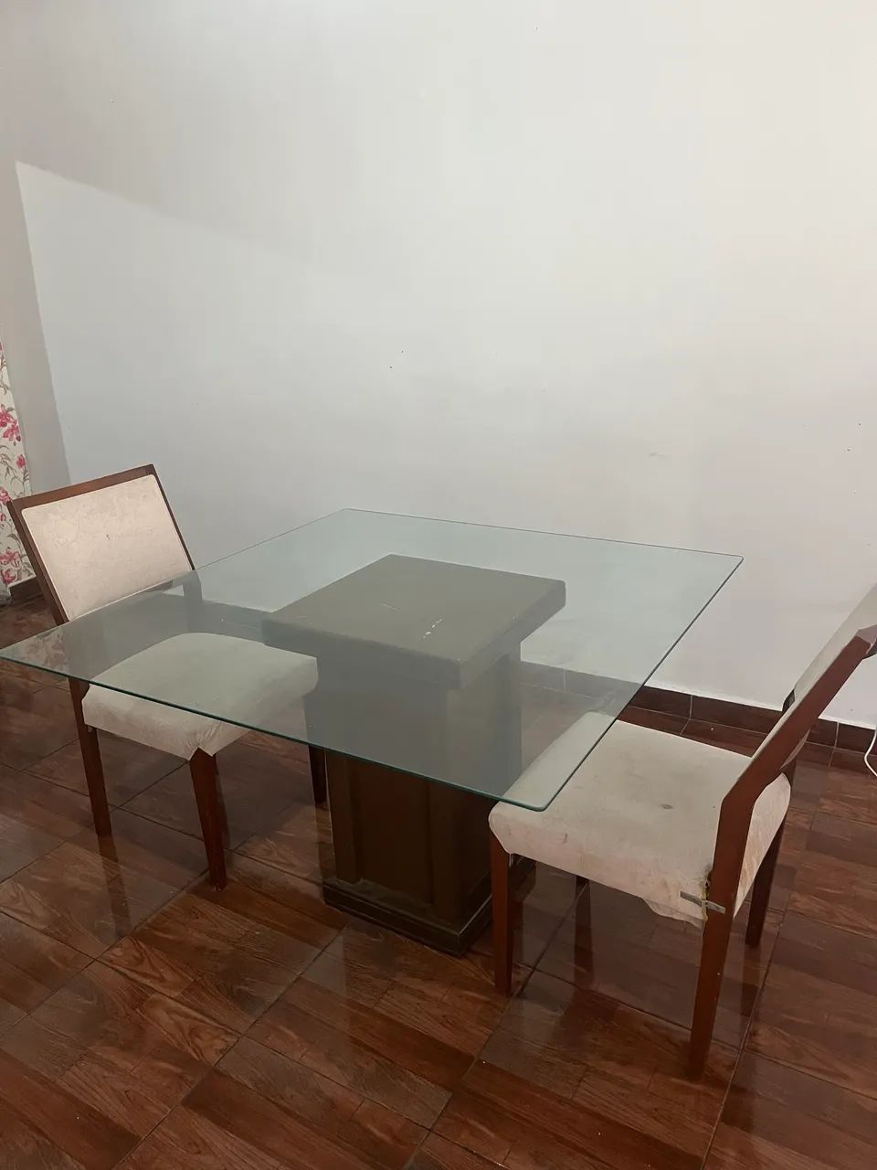 MESA DE VIDRO TEMPERADO COM MADEIRA MACIÇA (PERFEITA)64520805885442123