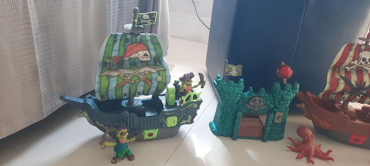 Conjunto de Brinquedos Piratas