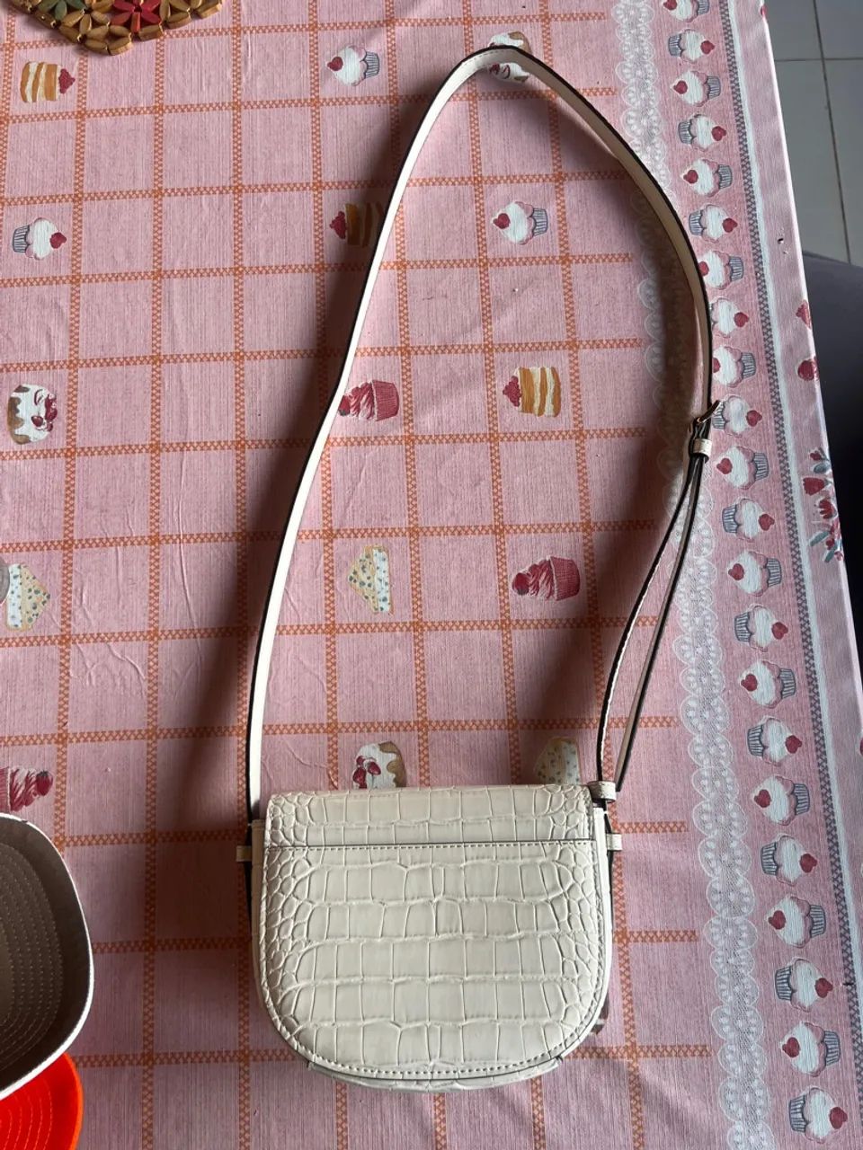 Bolsa de Ombro Croco Elegante - Foto 4