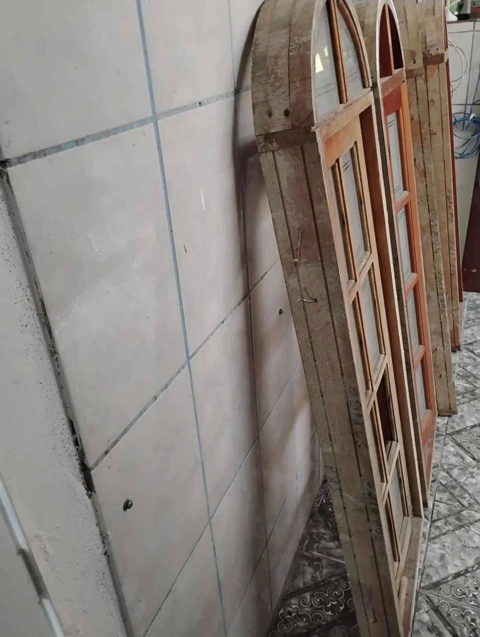 Window64595711696898123