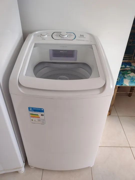 Somente Pix ,buscar no local. Vendo máquina de Lavar Electrolux 11kg - EssentialCare.  - Foto 4