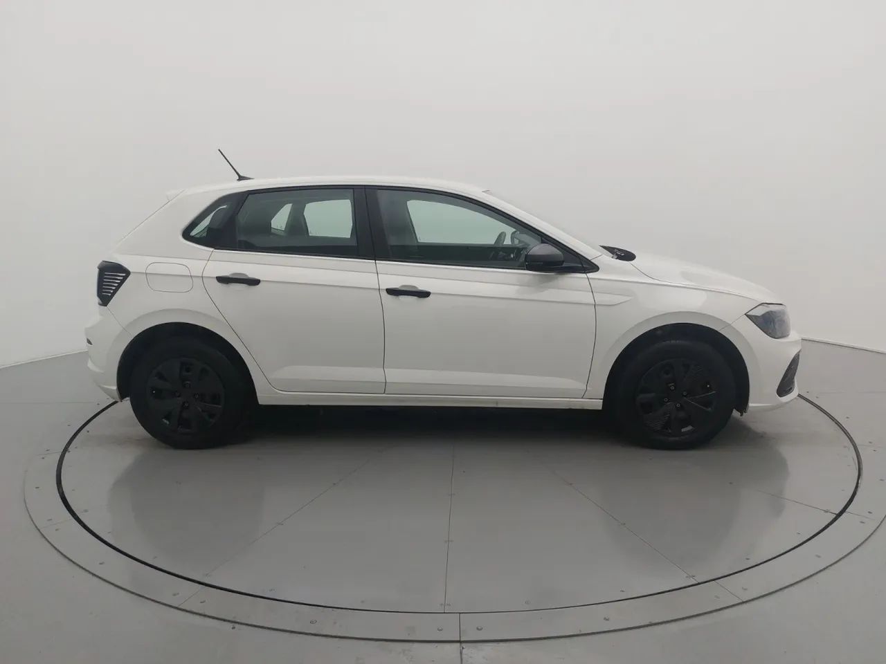 Volkswagen Polo Track 1.0 Flex 12V 5p, foto 6 de 18